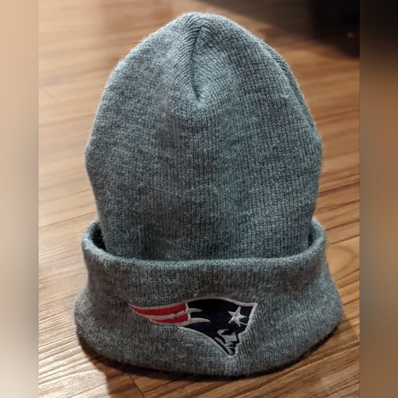 New England Patriots Knit Gray Wool Beanie - Picture 3 of 4